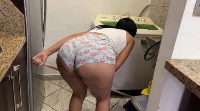 Beautiful Married Woman Milf Washing and Cleaning in my House has a Big ASS - Japan - Colombia on freereelz.com