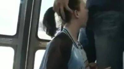 18yo girl girl got laid in public bus on freereelz.com