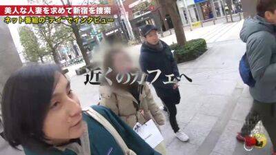 0000370_長身スレンダーの日本人女性が潮吹きするガン突き人妻NTR素人ナンパ絶頂セックス - Japan on freereelz.com