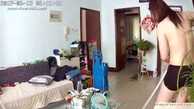 Hackers use the camera to remote monitoring of a lover's home life.577 - China on freereelz.com