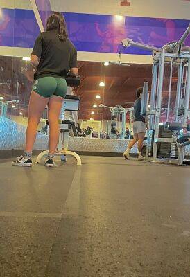 Gym candid booty latina on freereelz.com