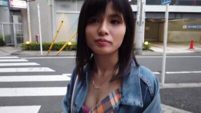 0000598_19歳の貧乳スレンダー日本人女性がガン突きされるセックス - Japan on freereelz.com