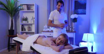 Massage grants this horny blonde way better sensations than ever on freereelz.com