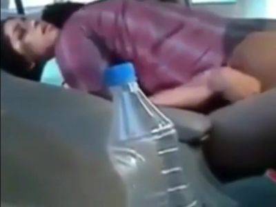 Indonesian Maid Gets Fucked By Bangladeshi Driver - Indonesia on freereelz.com