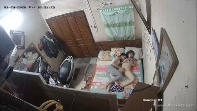 Hackers use the camera to remote monitoring of a lover's home life.589 - China on freereelz.com