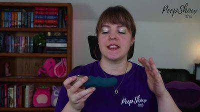 Sex Toy Review - Fun Factory Stronic Petite Pulsating Silicone Dildo, Courtesy Of Peepshow Toys! on freereelz.com