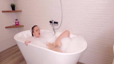 Hoth Bath With Hitachi - Russia on freereelz.com