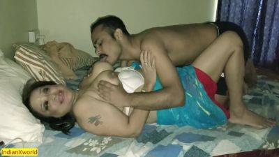 Indian Hot Bhabhi Sex! Hindi Viral Homemade Video - India on freereelz.com