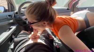 Stepsister Eats My Cum In The Car on freereelz.com