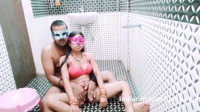 Married Indian Couple On Vacation Having Sex While Taking Shower In Desi Oyo Hotel - Hindi Audio - India on freereelz.com