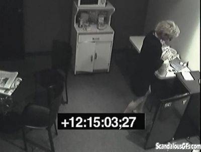 Secret pissing slut screws over her colleague on freereelz.com