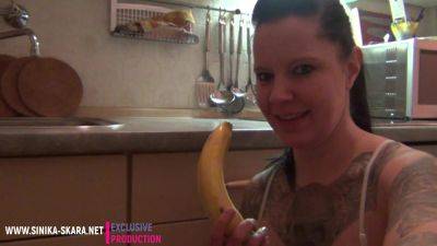 Amateur Bitch Spoils Herself With A Banana - Germany on freereelz.com