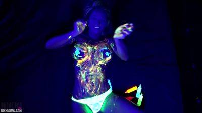 Nikki Black Light Body Paint 2017 on freereelz.com