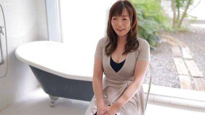 小林真梨香 46歳 清楚な仮面をかぶった性欲モンスター人妻 - Japan on freereelz.com