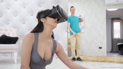 VR fantasy sex turns into reality once her stepbrother walks in on her on freereelz.com