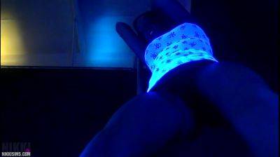 Nikki Black Light Stripper Video on freereelz.com