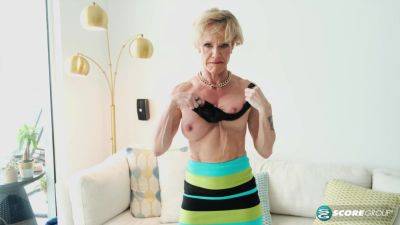 A Swinging 56-Year-Old Makes Herself Cum on freereelz.com