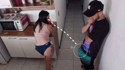 Latin Wife Cheats with Hubby's Friend in Homemade Video - Brazil on freereelz.com