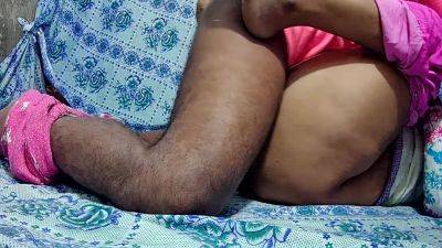 Indian Dasi Big Boobs Aunty And Boy Sex - India on freereelz.com