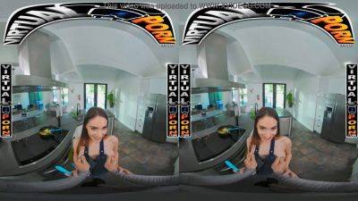 Sera Ryder gets breakfast from a virtual POV dick in VR! on freereelz.com