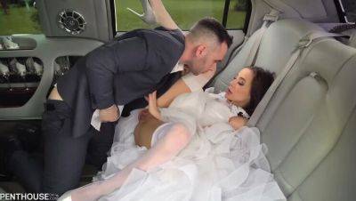 Brunette's Pre-Wedding Fetishes on freereelz.com