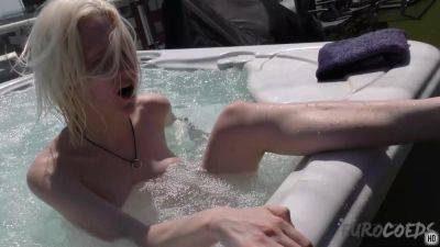 Blonde Ingrida Masturbating With A Dildo In The Jacuzzi on freereelz.com