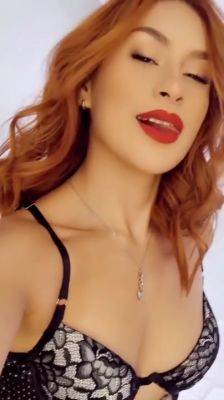 #Redhair #Shorthair #Curlyhair #Redlips #Bigboobs #Sensuallook #Latina - Sex Cam on freereelz.com