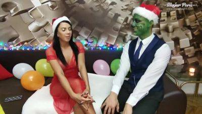 Daniella Derusky & Mugur: The Grinch X-Rated Spoof (2021) - Hungary on freereelz.com