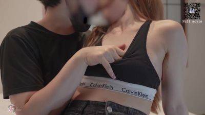 Cute Japanese Girlfriend Wears Calvin Klein And Creampie Sex - Japan on freereelz.com