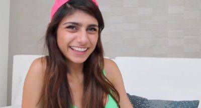 Mia Khalifa - New Video on freereelz.com