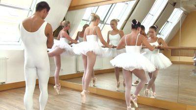 Russian ballerinas share cock on the dance floor - Russia on freereelz.com