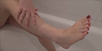 Peas And Pies Feet And Legs Lotion Video on freereelz.com