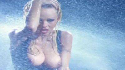 Solo scene with an awesome Pamela Anderson on freereelz.com