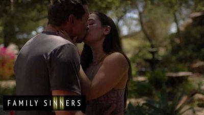 Abbie Maley's Family Vacation Turns Raunchy with Her Step Cousin - Family Sinners on freereelz.com