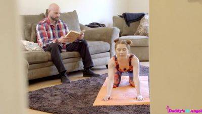 Yoga With Daddy - S2:E5 on freereelz.com