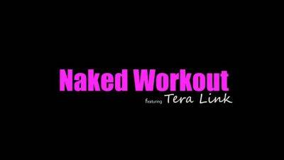 Naked Workout - S16:E7 on freereelz.com