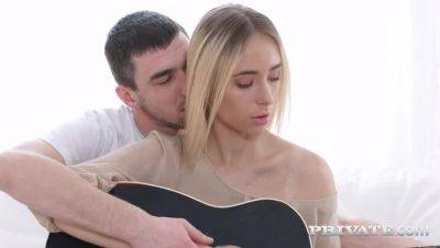 Guitar lesson fuck with teen Ria - Russia on freereelz.com