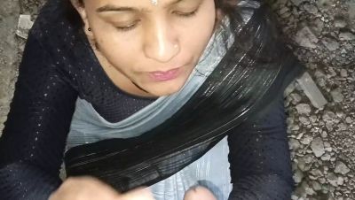 Kavita Zawazawi Gives a Hot Indian Aunty Blowjob with Cum in Mouth - Desi Bhabhi Outdoor Sex - India on freereelz.com